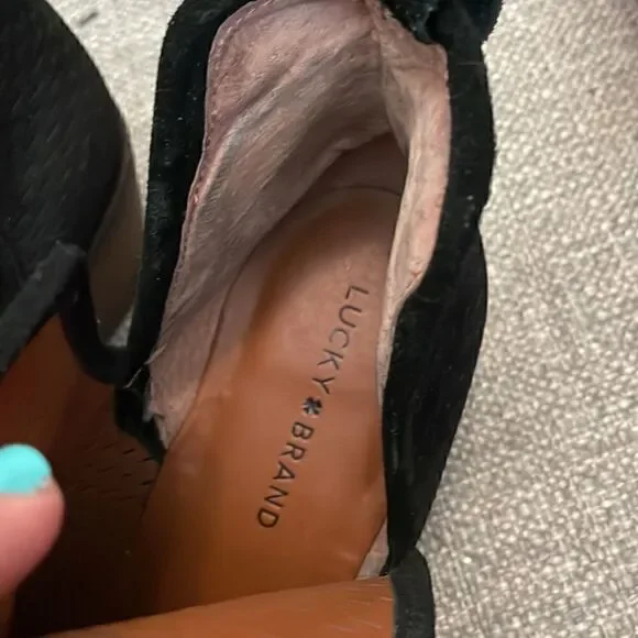 Lucky Brand Black booties  Size 10/42 get ready for Back to school and Fall - Picture 3 of 11